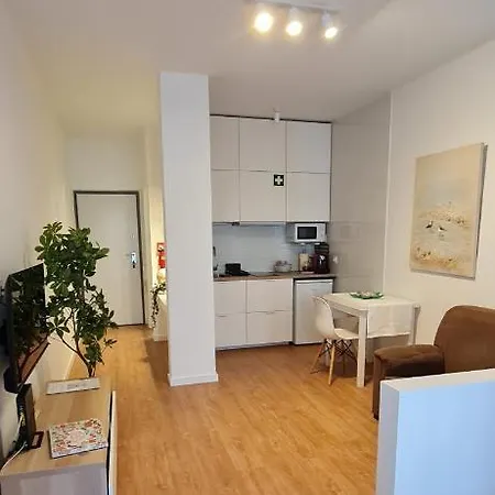 Victoria Studio *