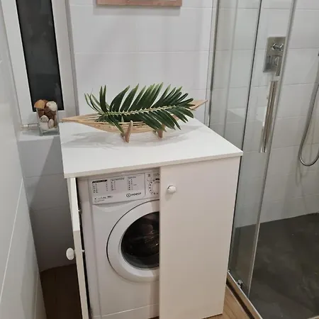 Victoria Studio Apartment *